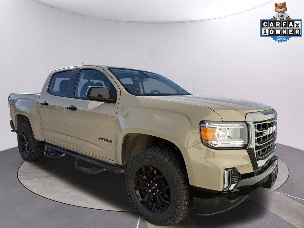 2022 GMC Canyon AT4 Crew Cab 4WD with Leather