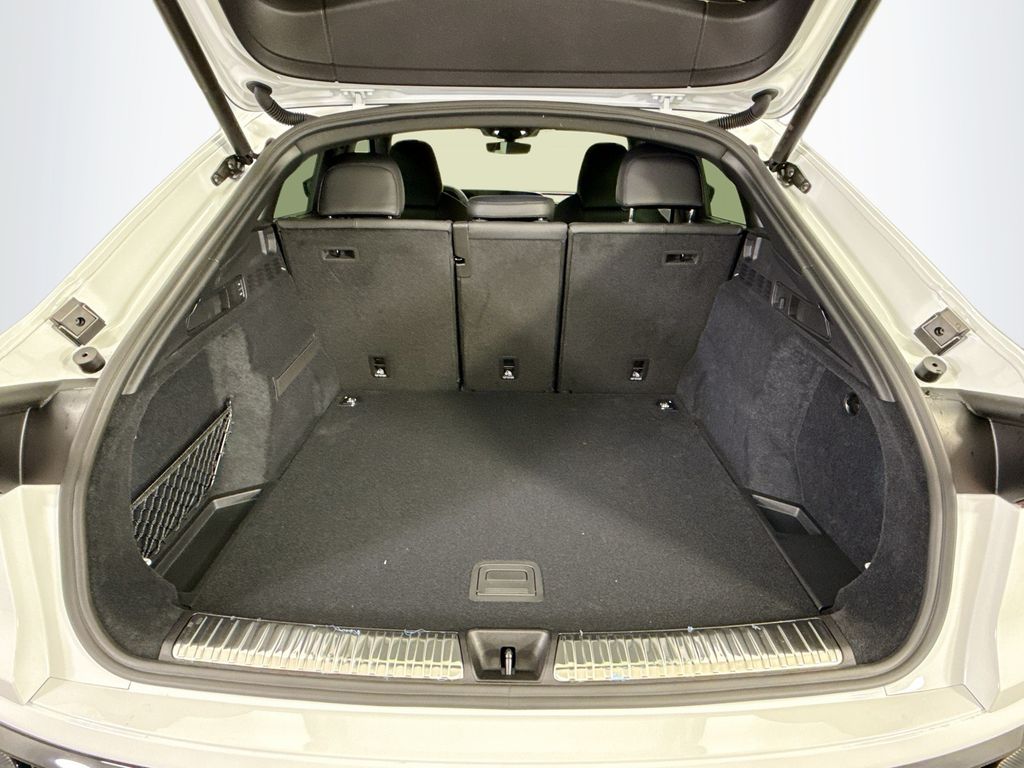 Thumbnail: 2025 Audi SQ5 - 27