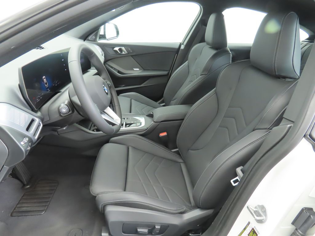 Thumbnail: 2025 BMW 2 Series - 20