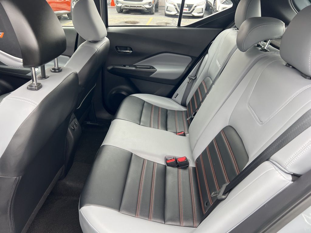 2024 Nissan Kicks SR photo