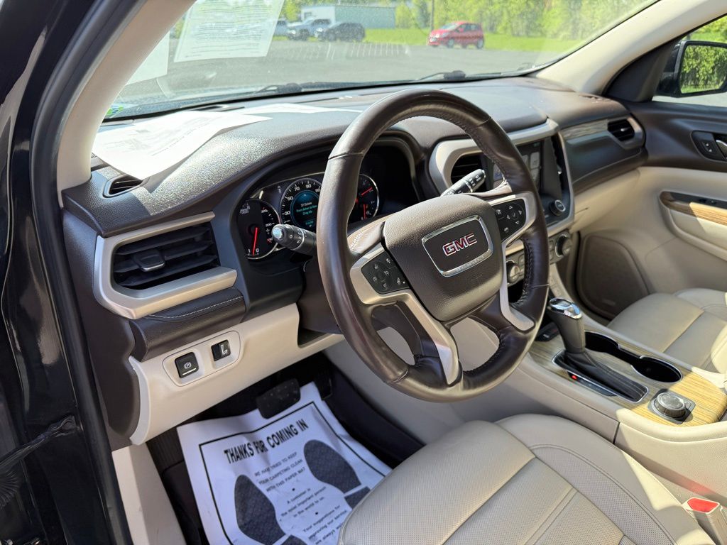 2017 GMC Acadia