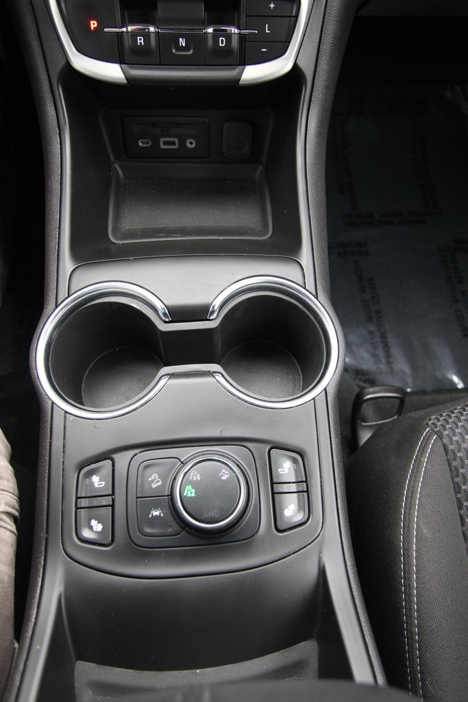 Used 2024 GMC Terrain SUV