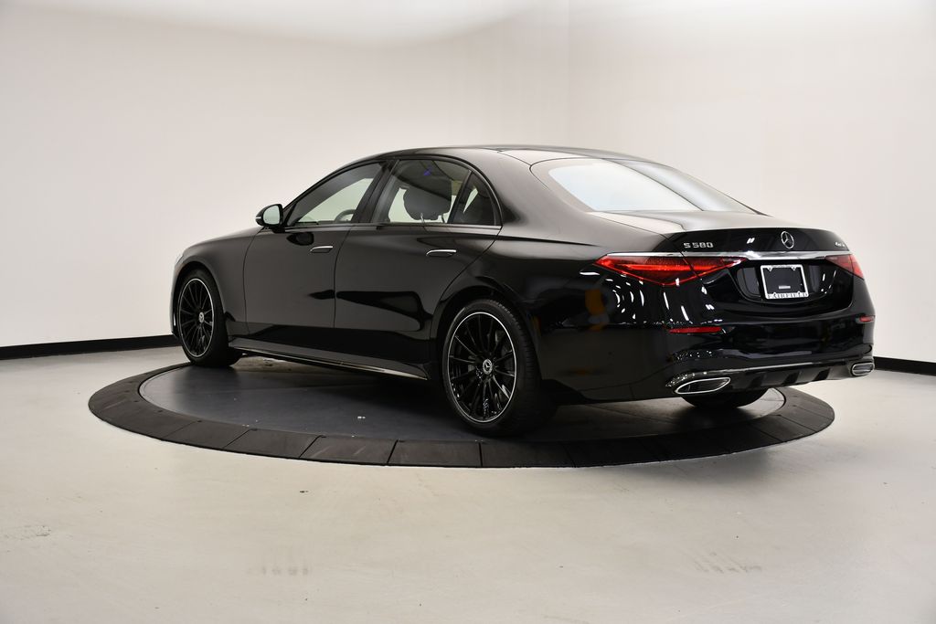 Thumbnail: 2025 Mercedes-Benz S-Class - 3