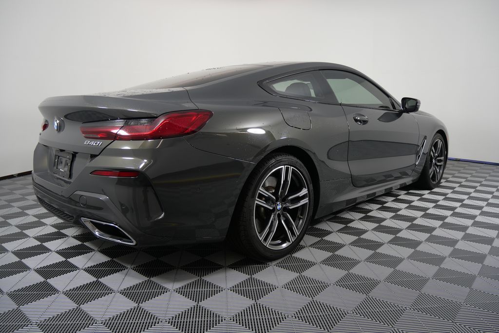 2022 BMW 8 Series 840i 4