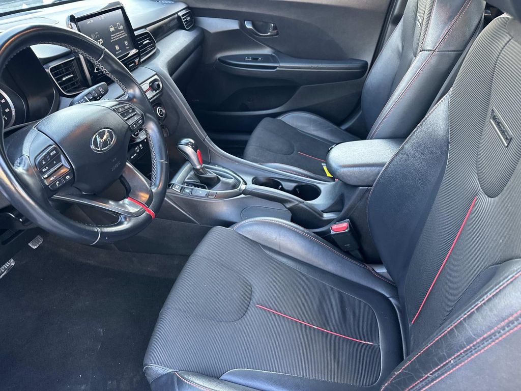 Thumbnail: 2020 Hyundai Veloster - 26