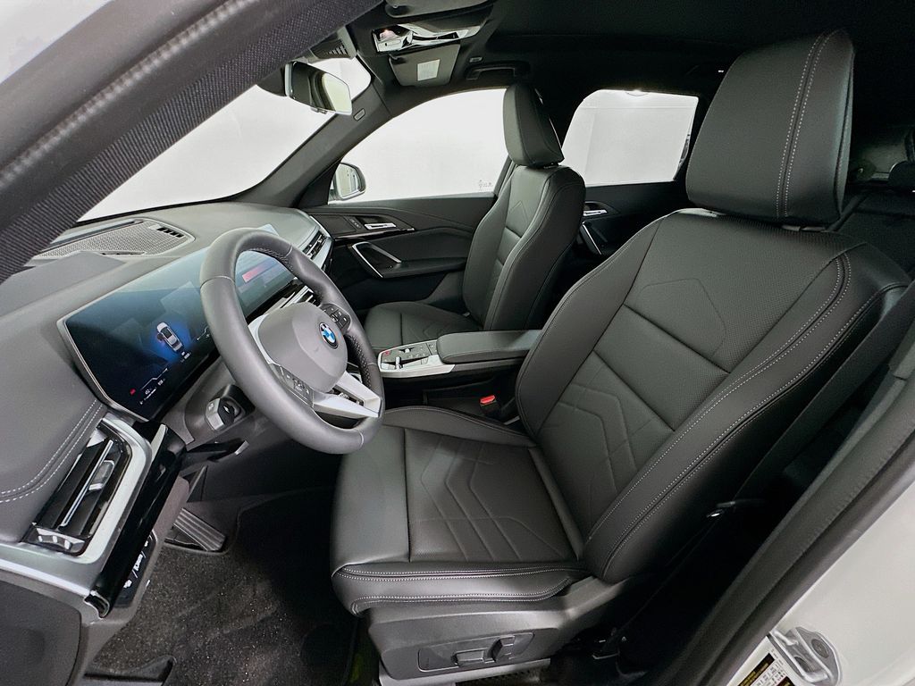 2025 BMW X1 xDrive28i 16