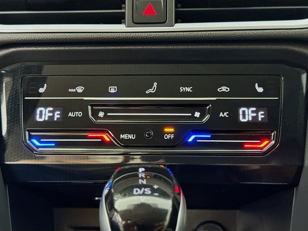 Used Car 2025 Volkswagen Taos  1.5t Se For Sale Under $25,000 In Austin, Texas