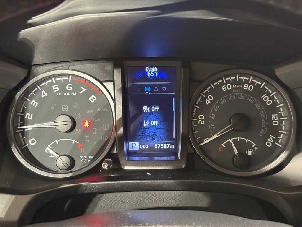 Thumbnail: 2021 Toyota Tacoma - 23