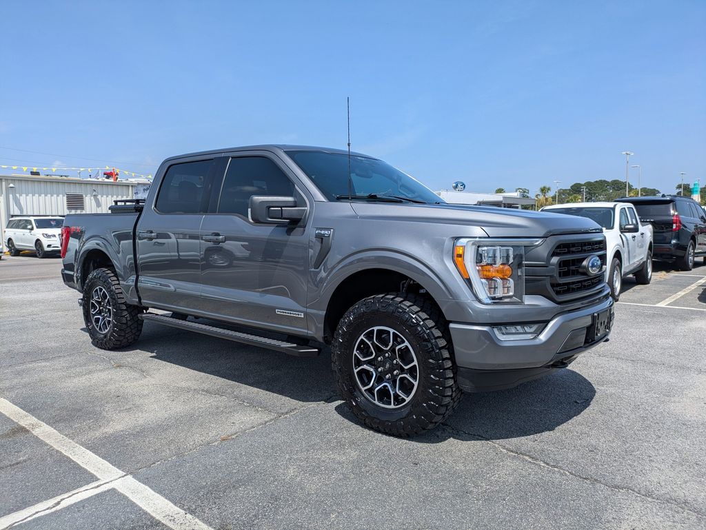  2021 Ford F-150 XLT SuperCrew 4WD   