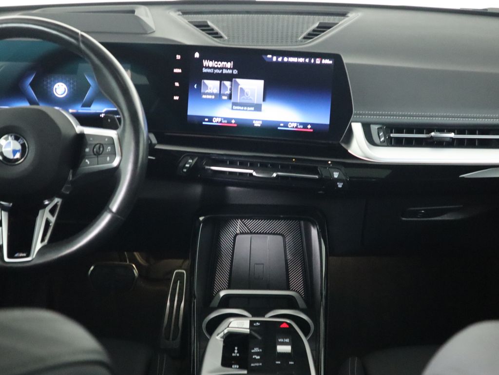 Thumbnail: 2023 BMW X1 - 14