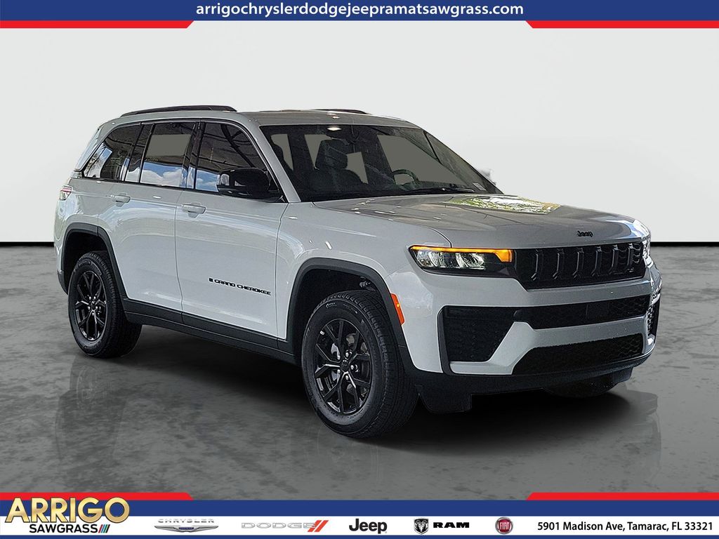 2026 Jeep Grand Cherokee Laredo