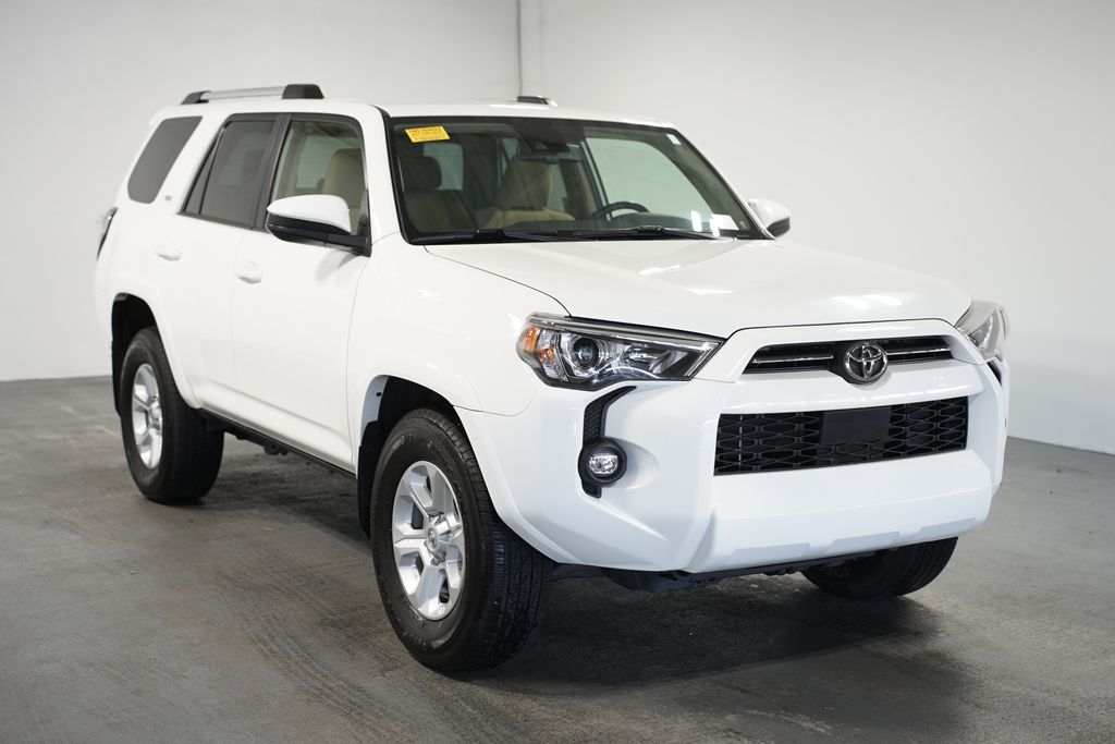 2022 Toyota 4Runner SR5 3