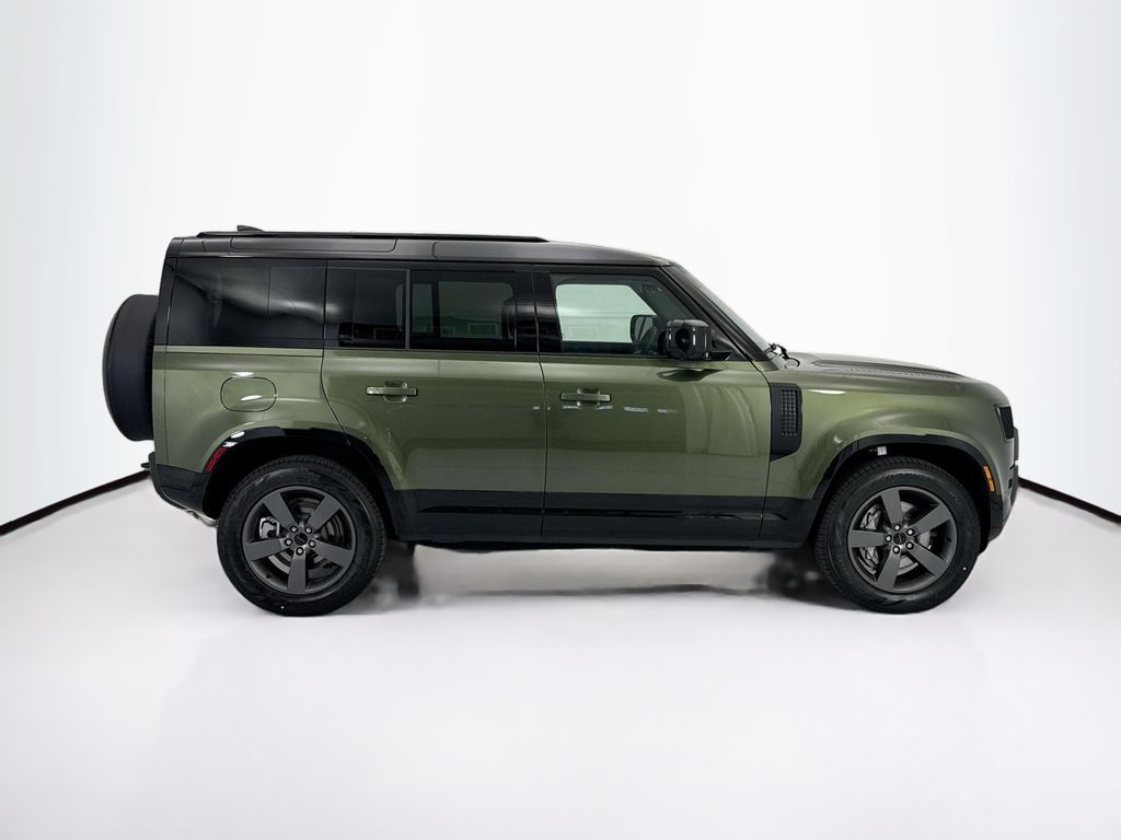 Thumbnail: 2026 Land Rover Defender - 4