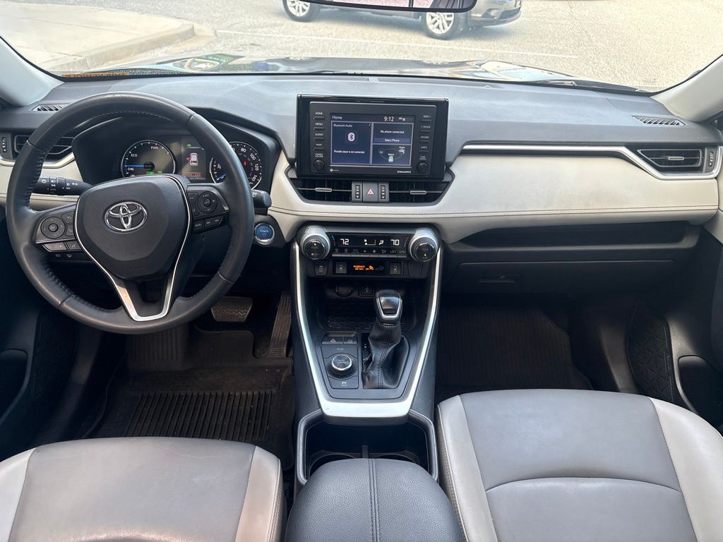 Used 2022 Gray Toyota XLE Premium image 12