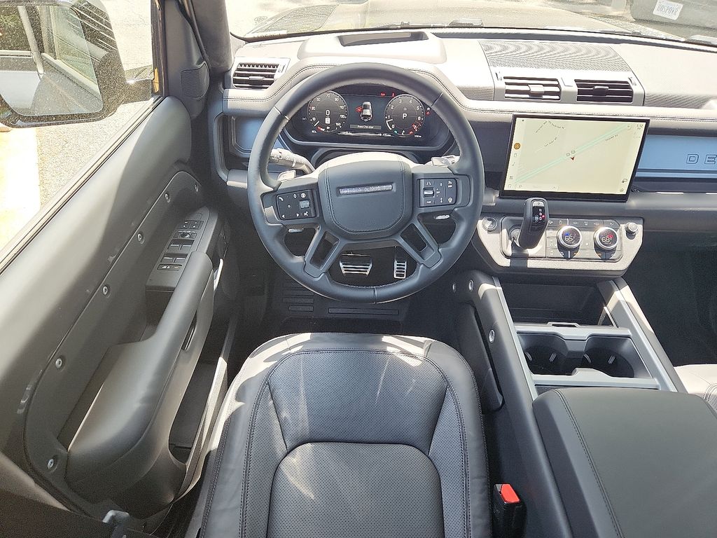 2025 Land Rover Defender 110 12