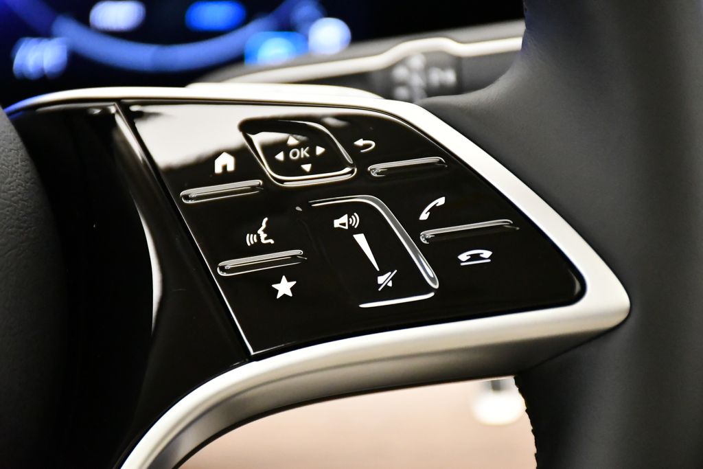 Thumbnail: 2026 Mercedes-Benz GLE - 24