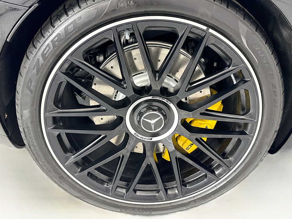 Thumbnail: 2026 Mercedes-Benz AMG GT - 30
