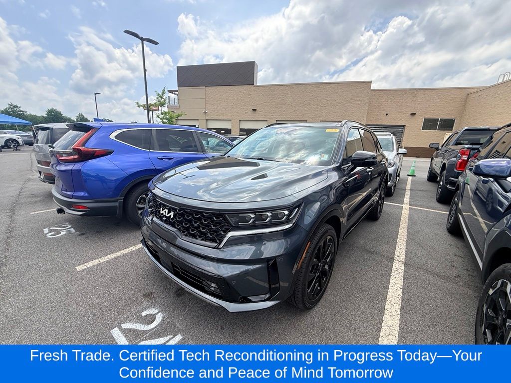 Gray 2023 Kia Sorento SUV / Crossover All-Wheel Drive 8-Speed Dual Clutch
