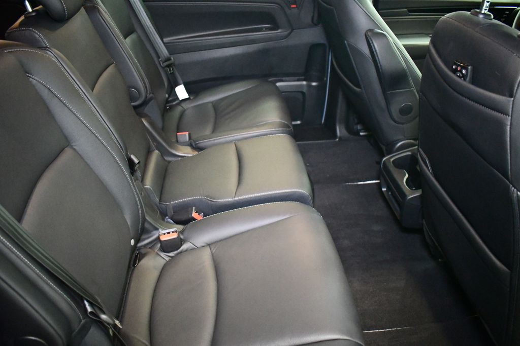 Thumbnail: 2023 Honda Odyssey - 28