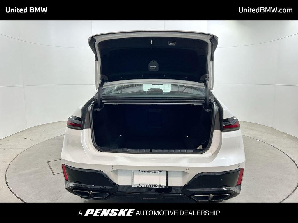 2025 BMW 7 Series 760i xDrive 22
