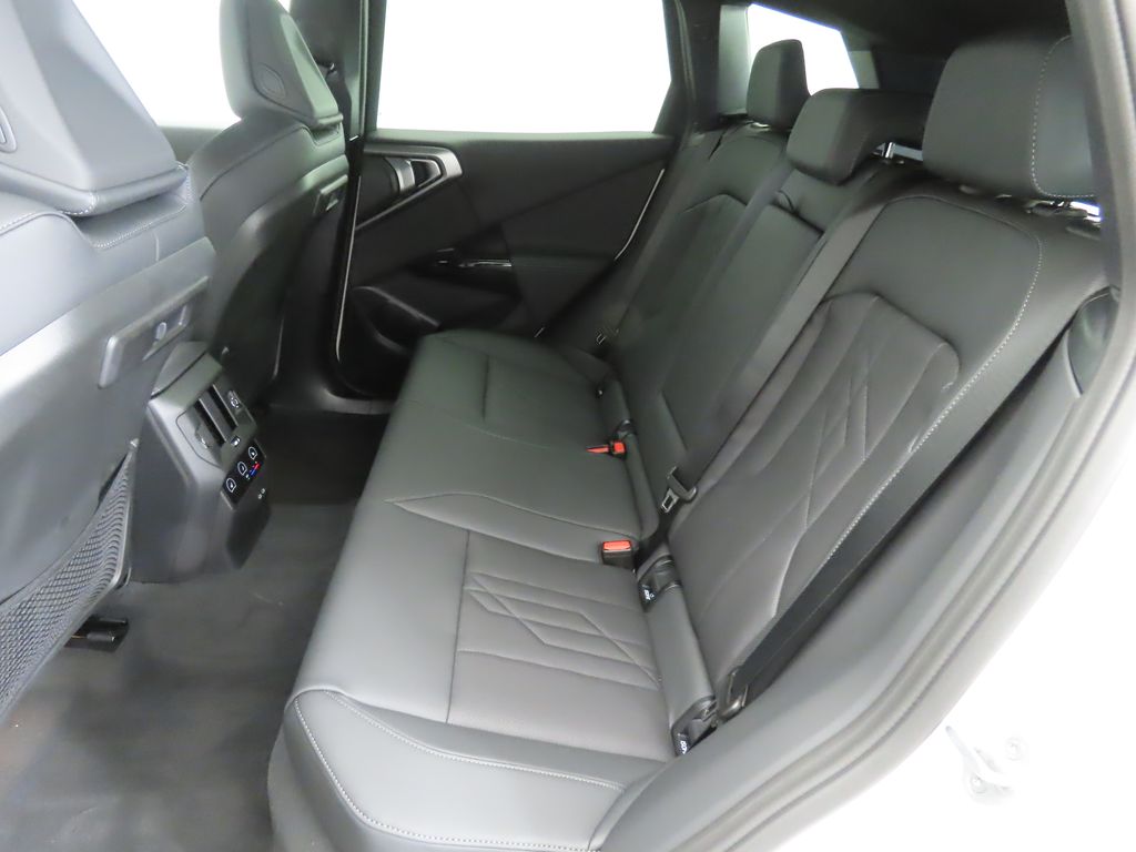 Thumbnail: 2026 BMW X3 - 21