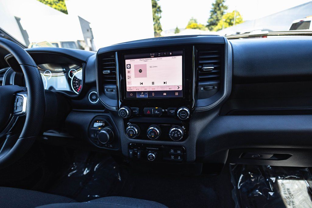 2026 Ram 1500 Tradesman thumbnail 25
