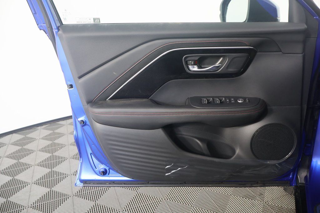 Thumbnail: 2025 Acura ADX - 7