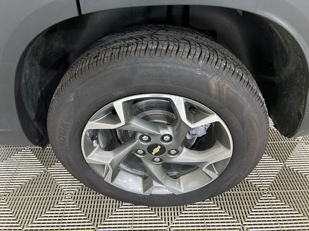 Used 2025 Red Chevrolet LT image 10