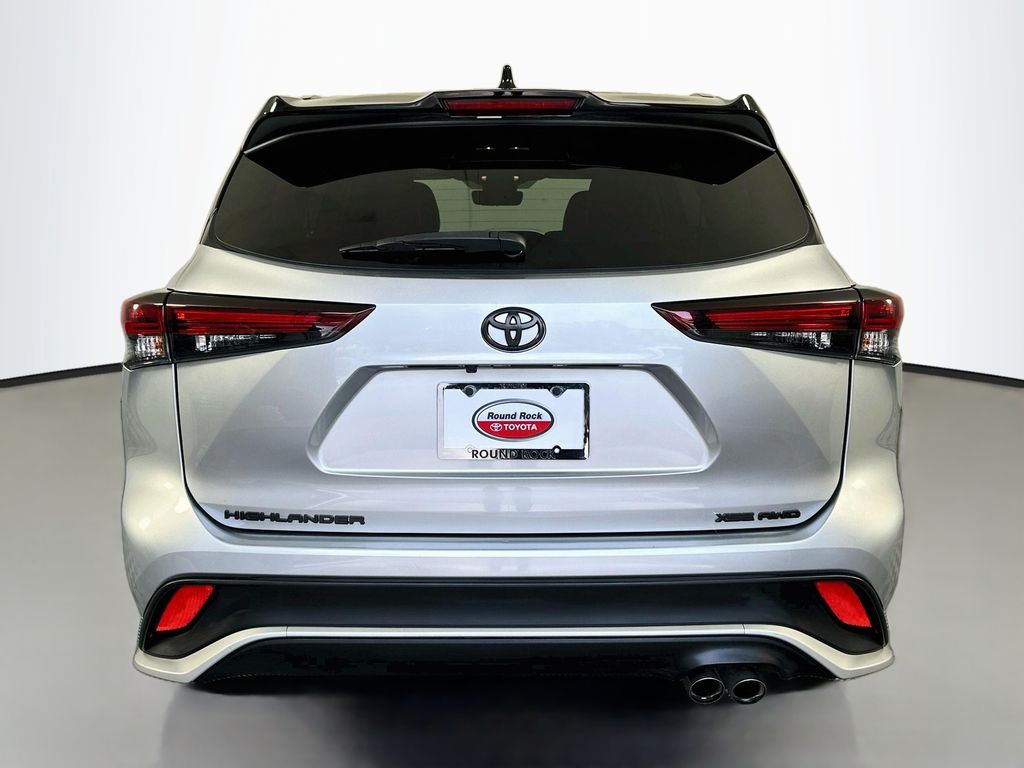 Thumbnail: 2024 Toyota Highlander - 6