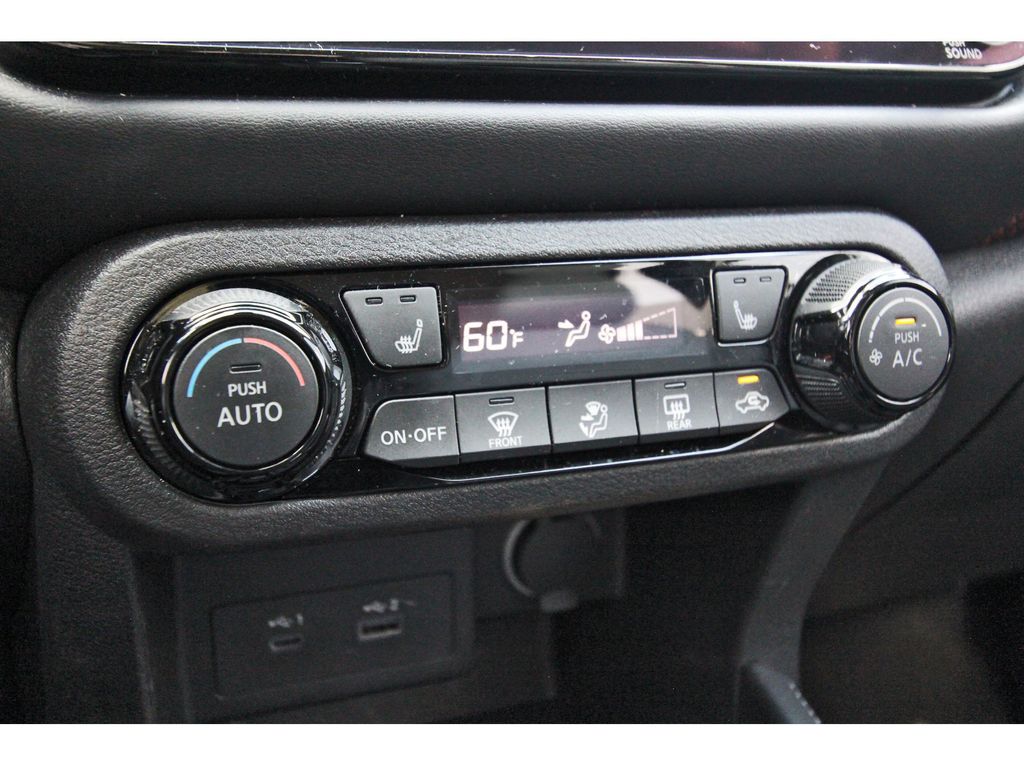 2023 Nissan Kicks SR White at Central Houston Nissan