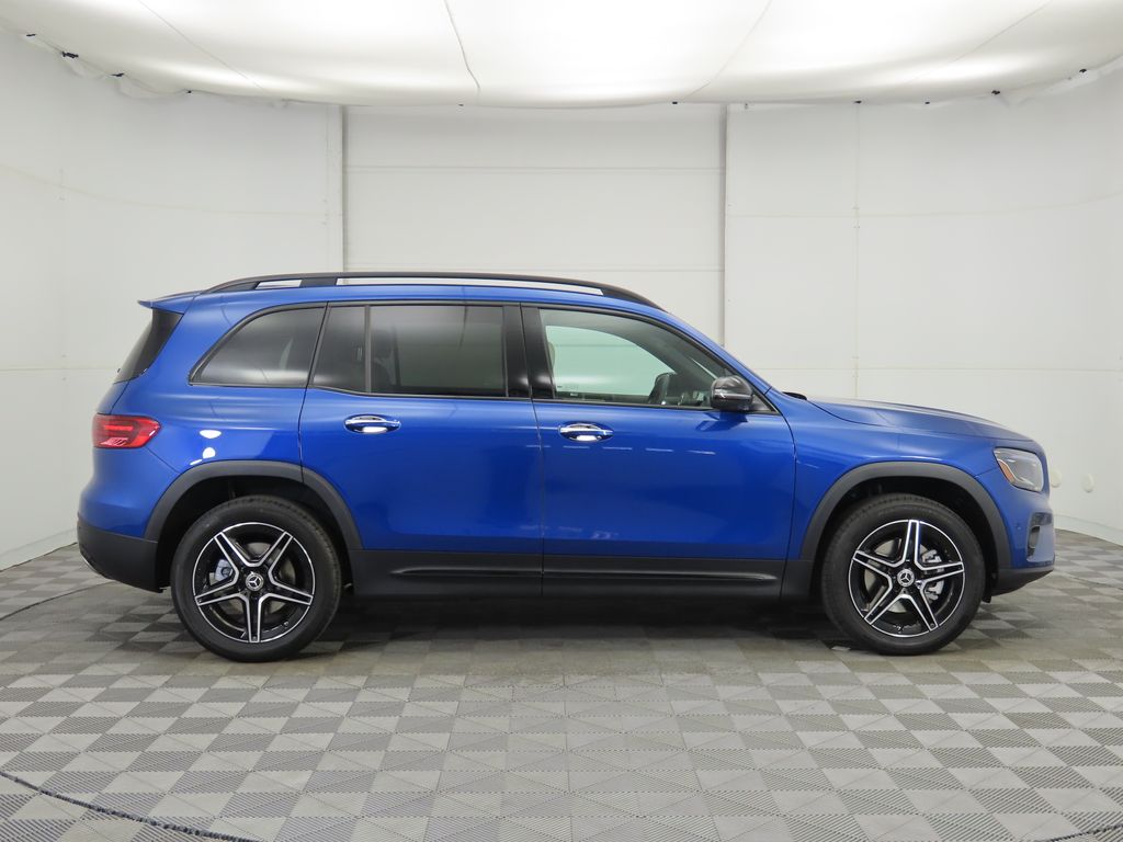 Thumbnail: 2026 Mercedes-Benz GLB - 4