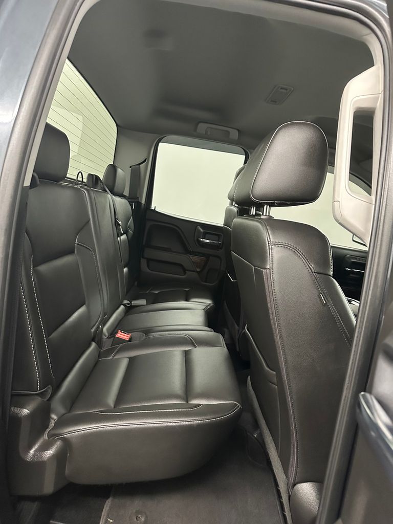 used 2018 GMC Sierra 1500 car, priced at $27,985