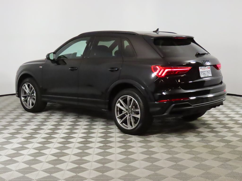 Thumbnail: 2025 Audi Q3 - 3