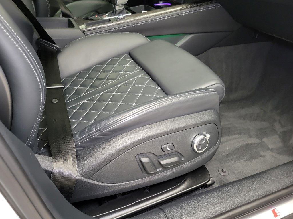 Thumbnail: 2023 Audi S4 - 12