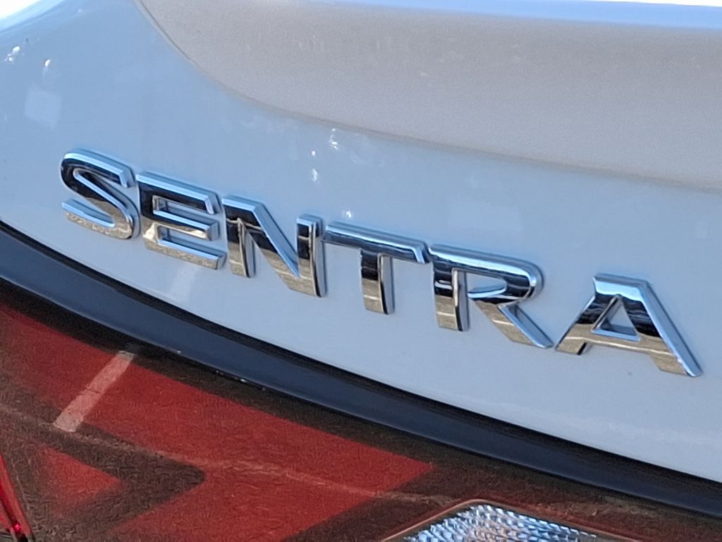 2025 Nissan Sentra SR 9