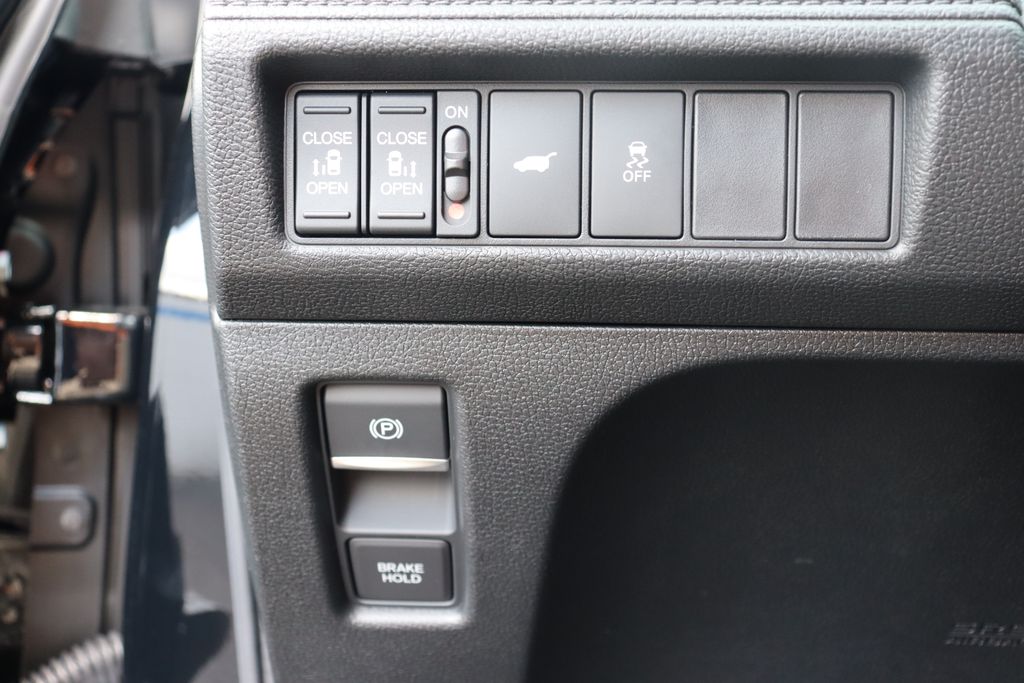 Thumbnail: 2026 Honda Odyssey - 30