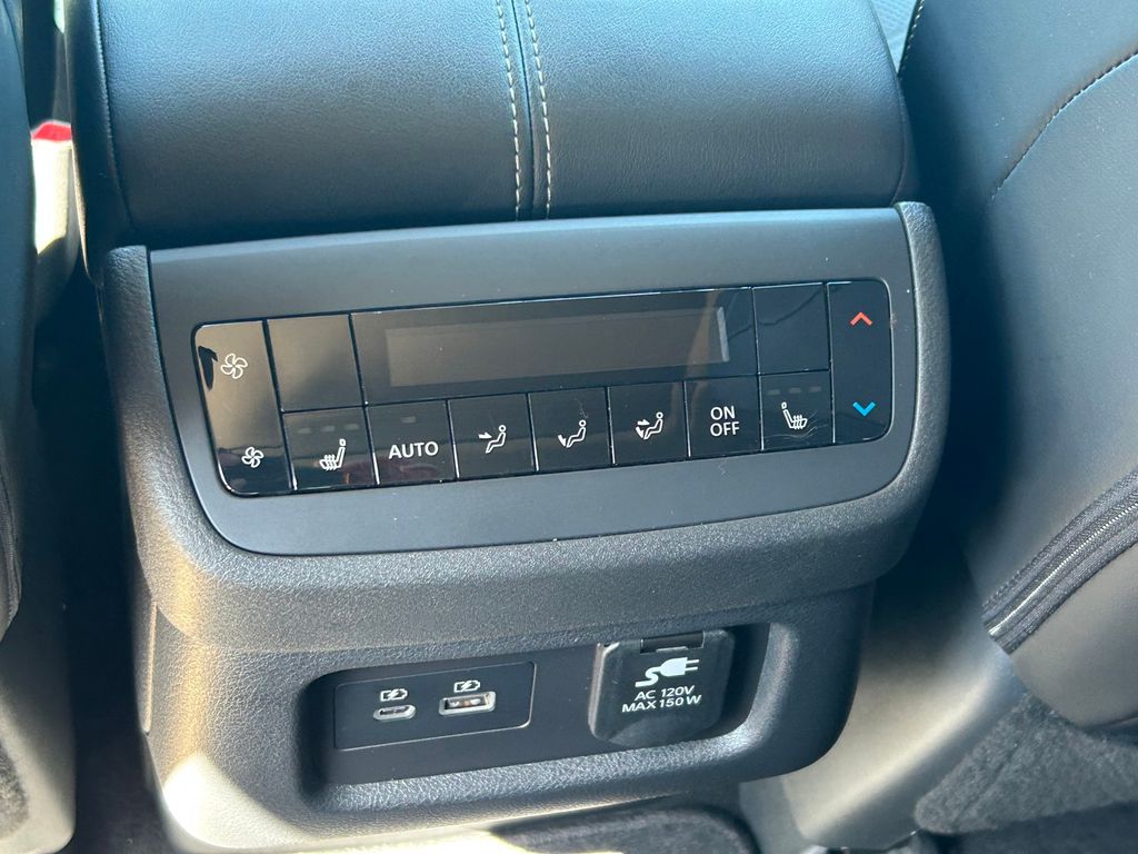 Used 2024 Nissan Pathfinder SUV