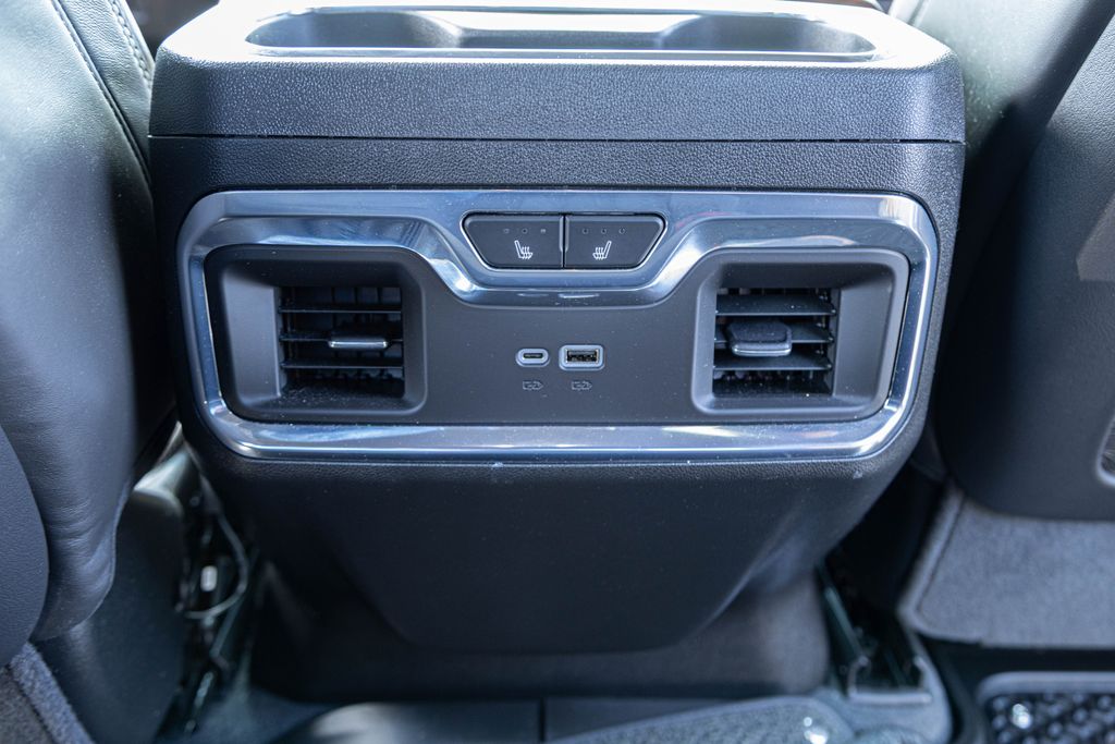 Used 2025 White GMC Denali Ultimate image 29