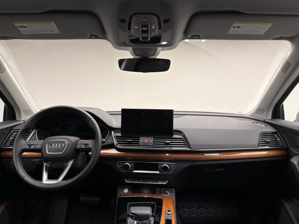 Thumbnail: 2023 Audi Q5 - 6