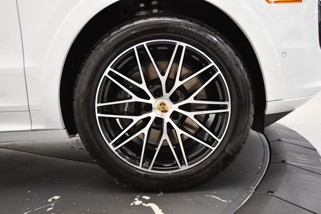 2024 Porsche   22