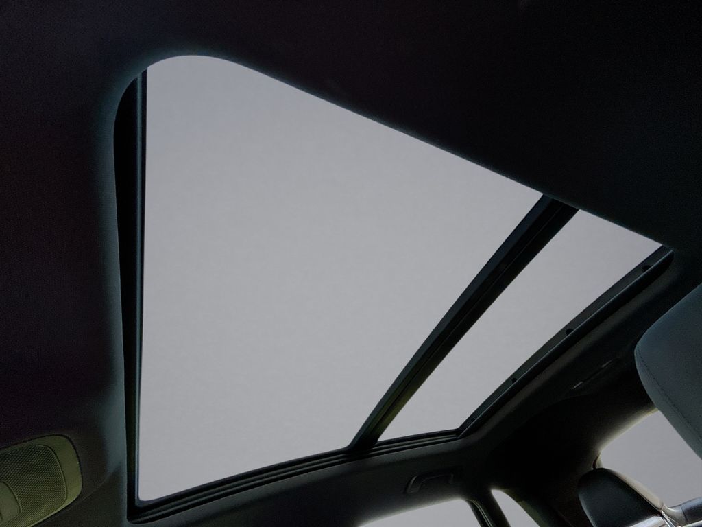 Thumbnail: 2020 Audi Q3 - 29
