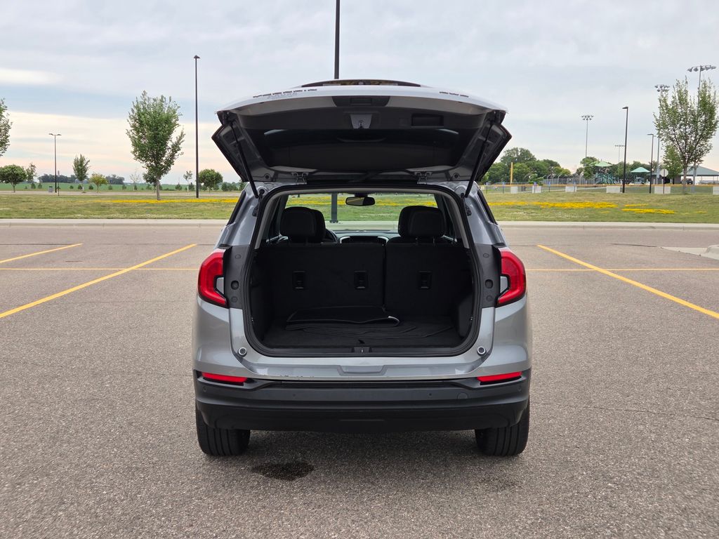 2023 GMC Terrain AWD SLE