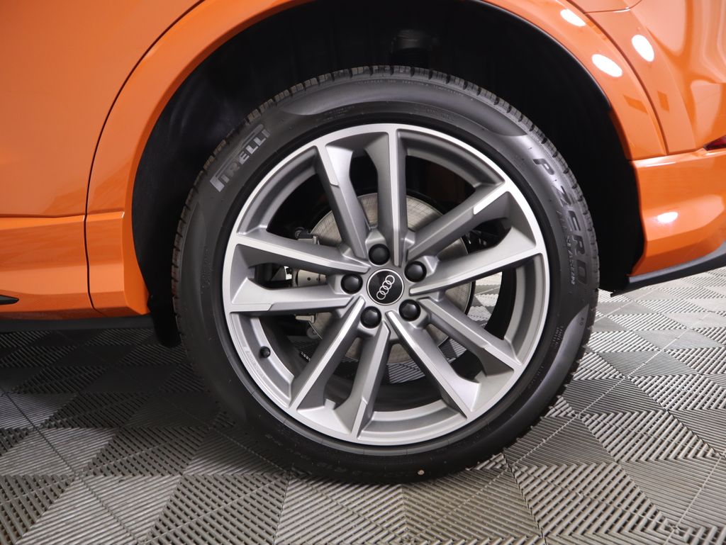 Thumbnail: 2025 Audi Q3 - 31