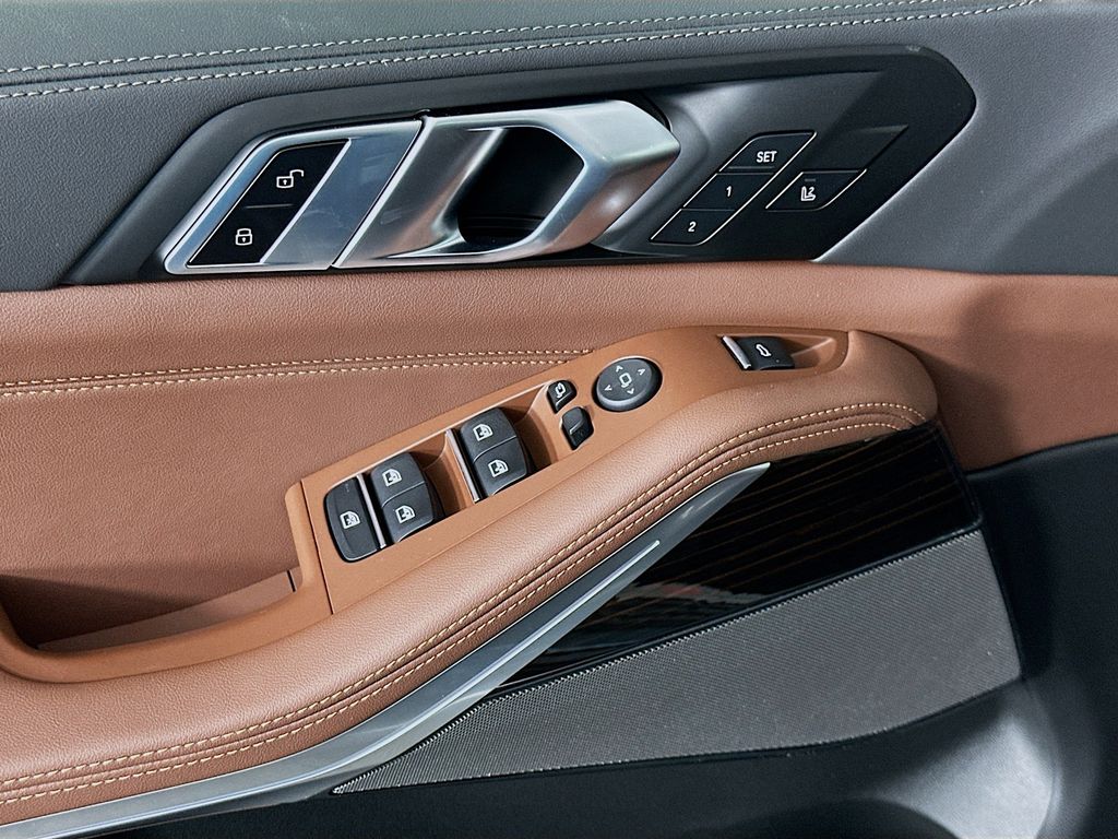 Thumbnail: 2026 BMW X5 - 20