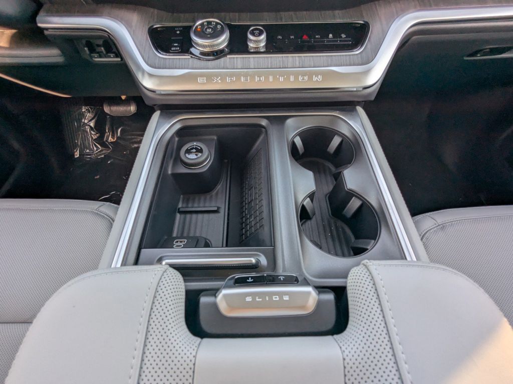 2025 Ford Expedition Platinum MAX