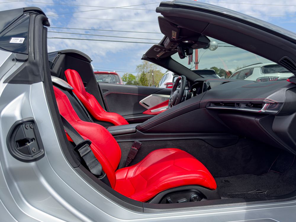 Used 2020 Silver Chevrolet Stingray image 35