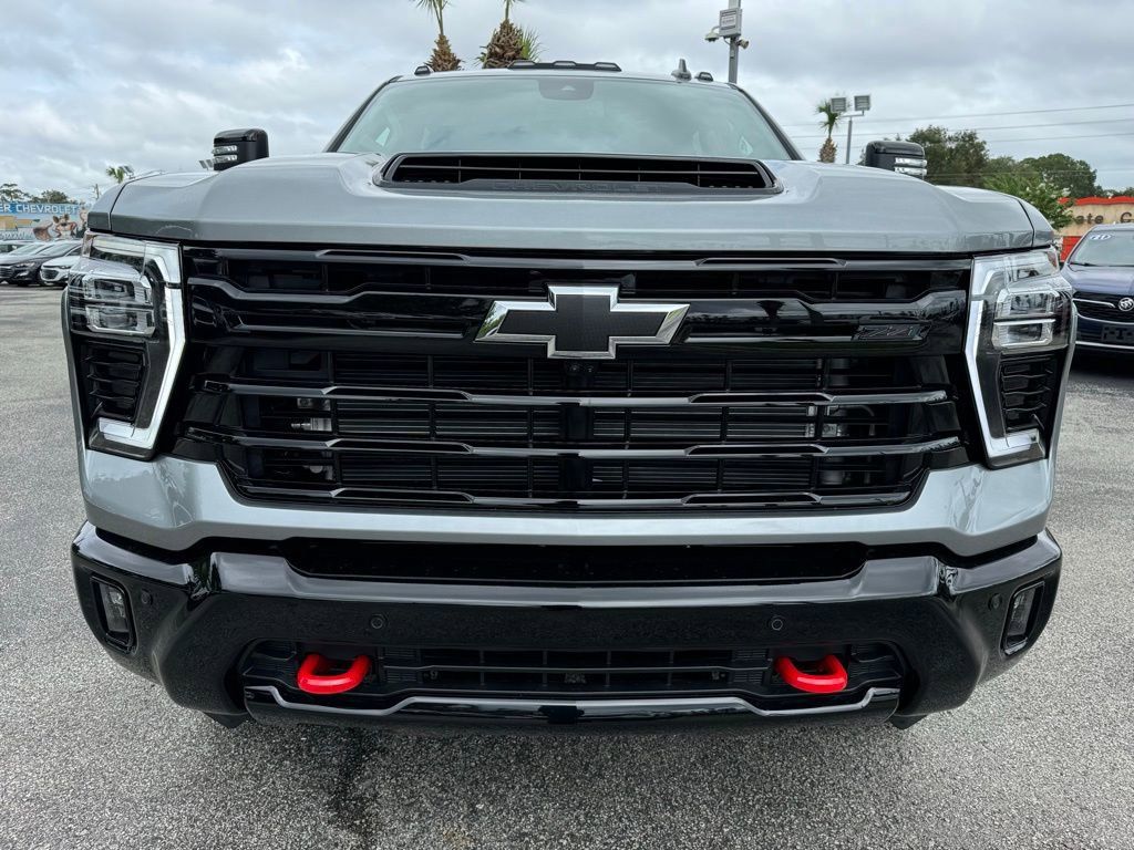 2024 Chevrolet Silverado 2500HD LTZ 3