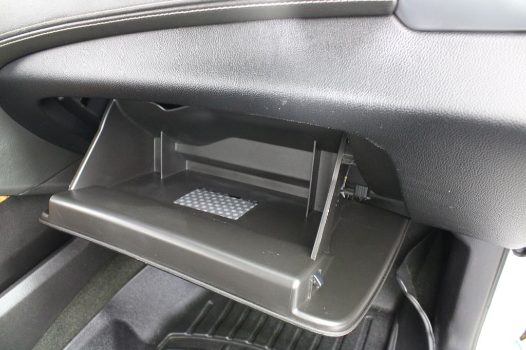 Used 2018 Chevrolet Suburban for sale in 