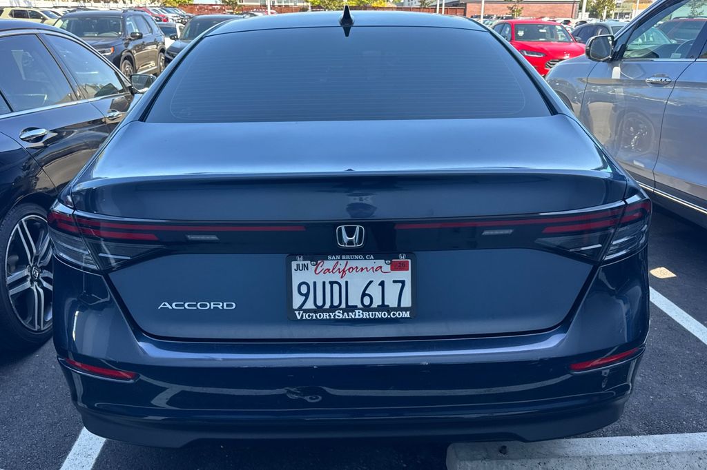 Certified Used 2025 Canyon River Blue Metallic Honda SE image 6