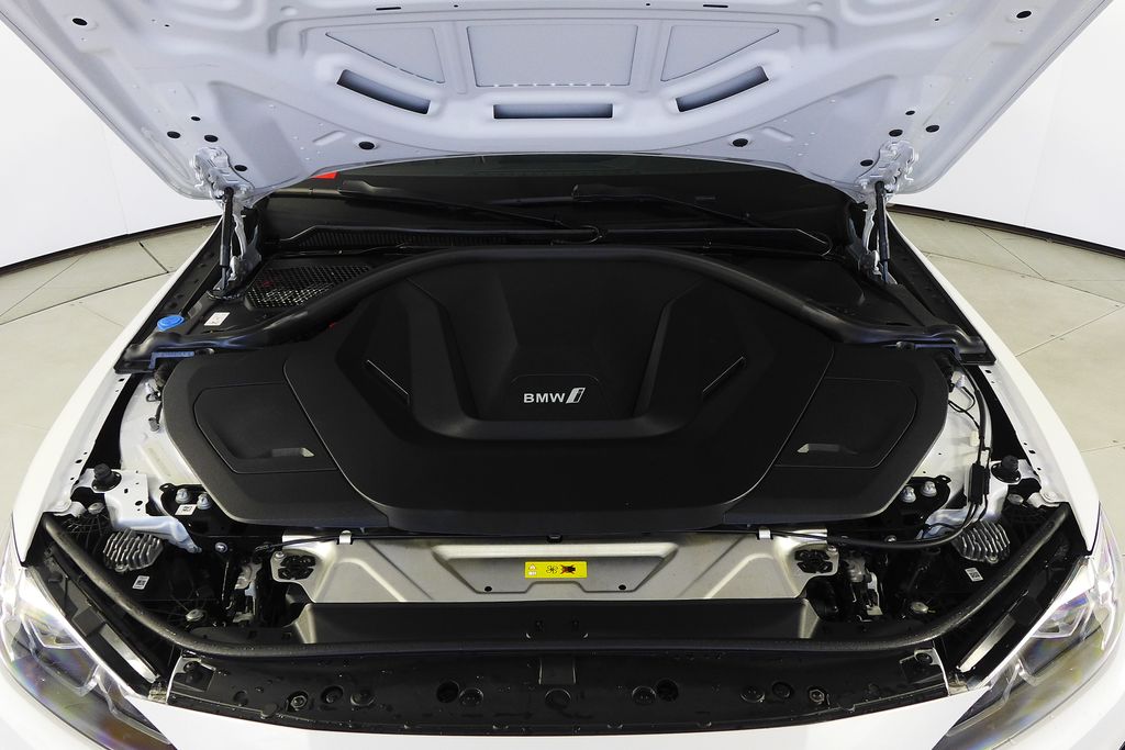 Thumbnail: 2023 BMW i4 - 6